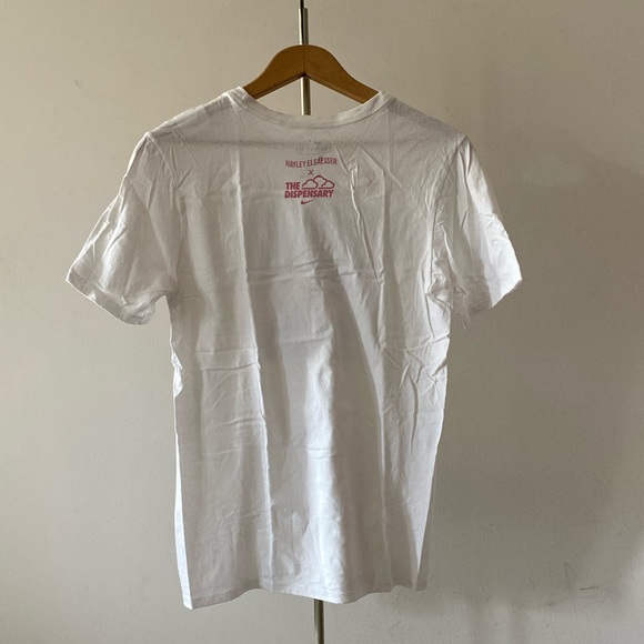 Nike white graphic tee - Picture 3 of 3